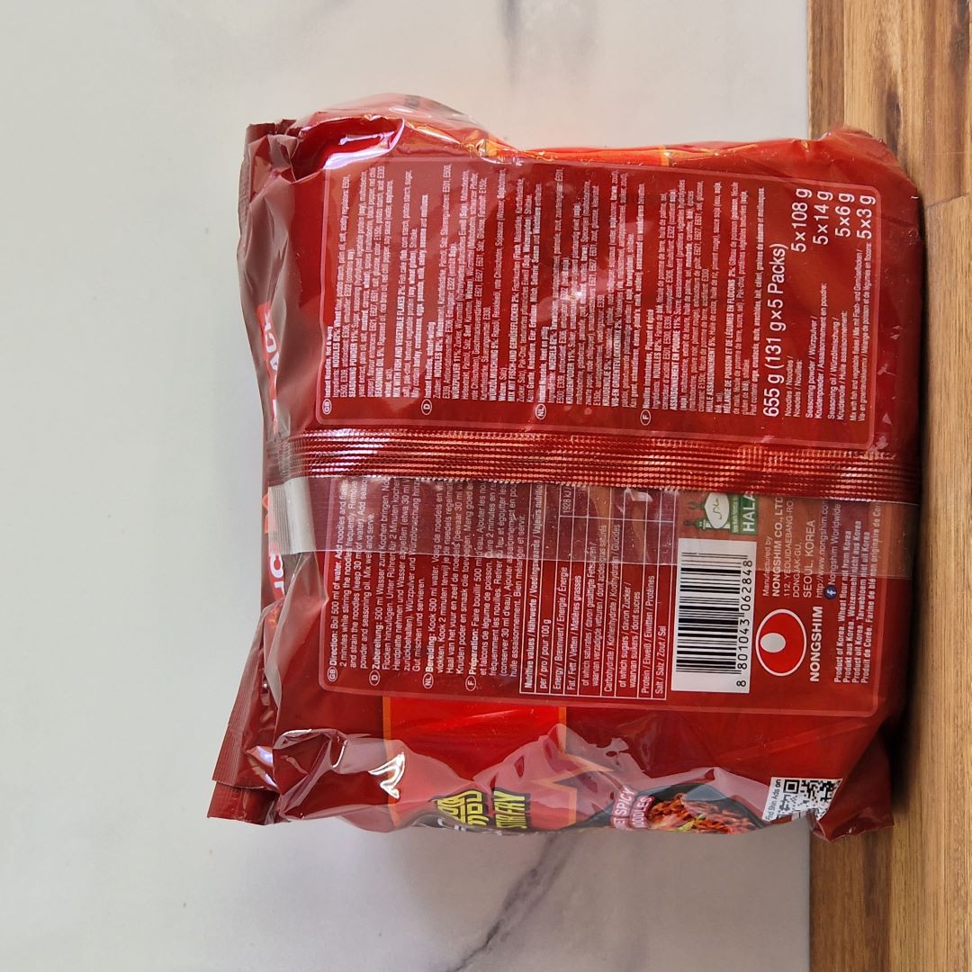 Pack de 5 ramyun shin piquantes et à cuisiner en sauté